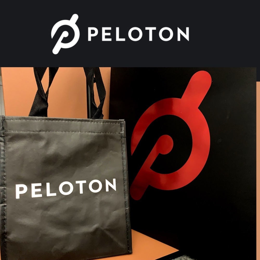 PELOTON SMALL BAG  (NEW) - Picture 5 of 9